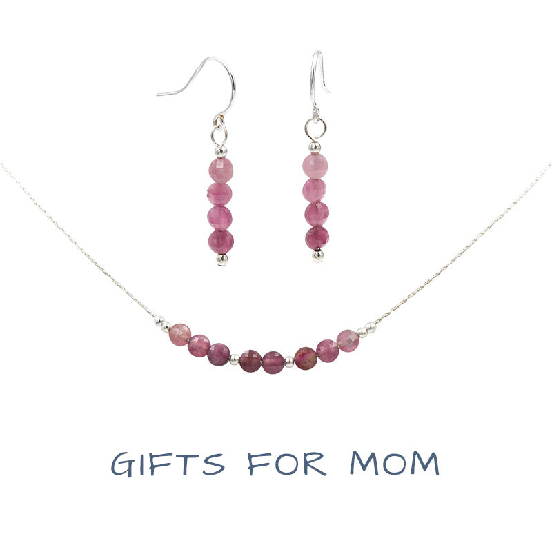 http://earthsongjewelry.com/cdn/shop/collections/Earth_Song_Jewelry_Gifts_for_Mom_Collection.jpg?v=1682537467